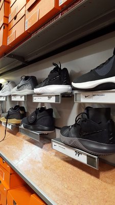 nike store at modesto