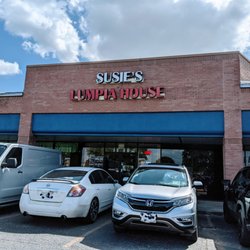 Susie's Lumpia House - Outside