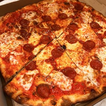Bowen's Pizza - Pepperoni pizza - Pizza Near Me - Bend, Oregon