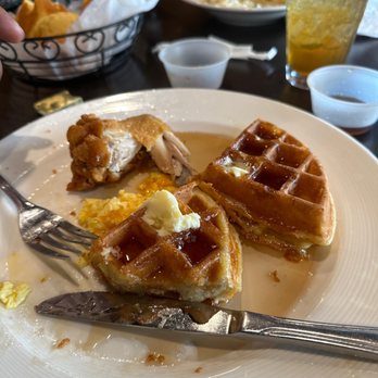 Della J's Delectables - Chicken and waffles scrambled eggs was delicious - Southern Near Me - Alexandria, Virginia