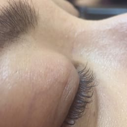 Eyelash lifting.. If you have short eyelashes DON NOT DO ANY EYELASH LIFTING! Eyelash lifting.. If you have short eyelashes DON NOT DO ANY EYELASH LIFTING!