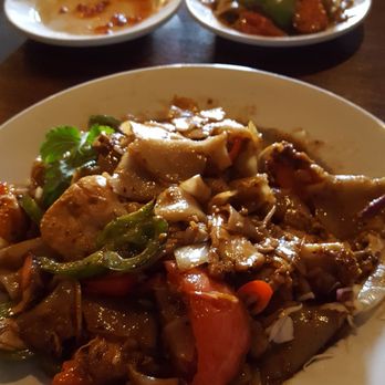 Thai Thai Restaurant - Pad Kee Mao chicken - Thai Near Me - Dallas, Texas Thai Thai Restaurant - Pad Kee Mao chicken - Thai Near Me - Dallas, Texas