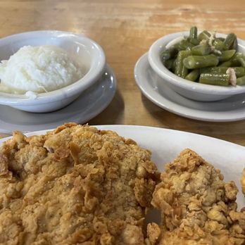 The 1838 Grill - Mashed potato and green bean sides. - Seafood Near Me - Seguin, Texas The 1838 Grill - Mashed potato and green bean sides. - Seafood Near Me - Seguin, Texas