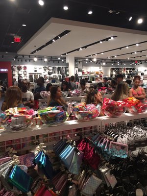 Forever 21 by null