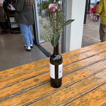 Il Parco - a wine bottle with a flower in it - Cafes Near Me - San Francisco, California Il Parco - a wine bottle with a flower in it - Cafes Near Me - San Francisco, California
