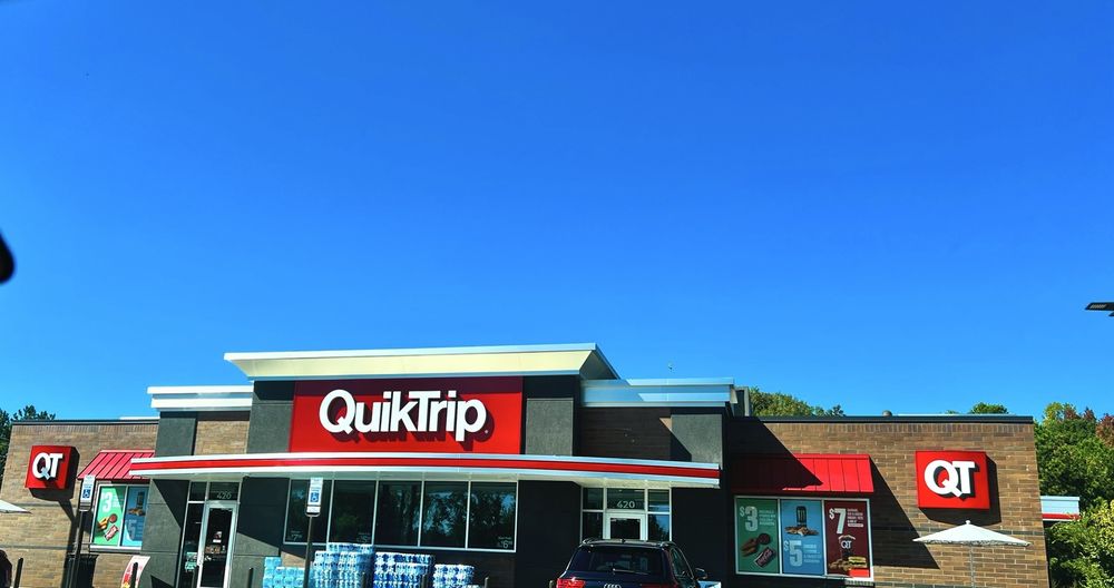 QuikTrip Logo