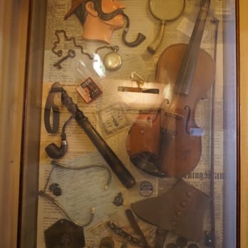 Sherlock Holmes - Sherlock shadowbox - Pubs Near Me - London, XGL Sherlock Holmes - Sherlock shadowbox - Pubs Near Me - London, XGL