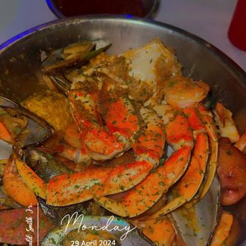 Submarine Crab - Seafood Near Me - Pembroke Pines, Florida Submarine Crab - Seafood Near Me - Pembroke Pines, Florida