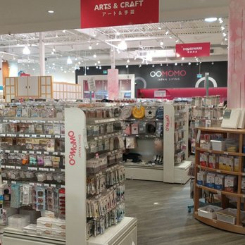 Oomomo - Discount Store Near Me - Markham, Ontario