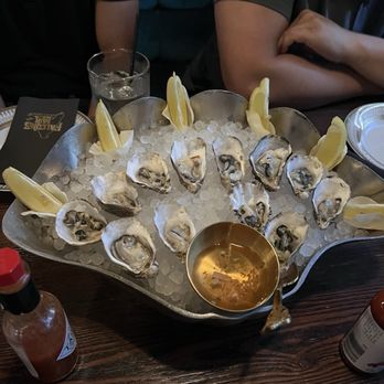 Falcon’s Lair - Oyster - Lounges Near Me - Ripon, California