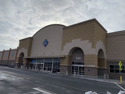 Sam's Club by null