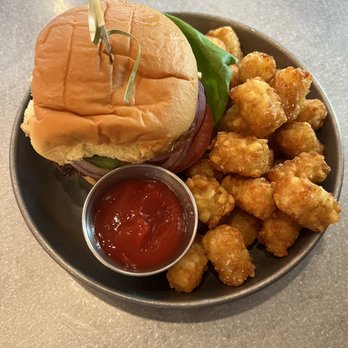 Hildee's Dine-Inn - Hildee's Burger - Southern Near Me - Wimberley, Texas Hildee's Dine-Inn - Hildee's Burger - Southern Near Me - Wimberley, Texas