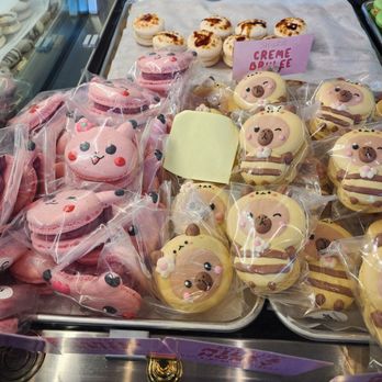 Honey & Butter Macarons - Yummy Pokémon and honey bee macarons. - Macarons Near Me - Irvine, California Honey & Butter Macarons - Yummy Pokémon and honey bee macarons. - Macarons Near Me - Irvine, California