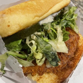 Shake Shack The Fashion Mall at Keystone - Chicken Shack - Burgers Near Me - Indianapolis, Indiana Shake Shack The Fashion Mall at Keystone - Chicken Shack - Burgers Near Me - Indianapolis, Indiana