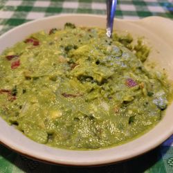 Sombrero's Coastal Tex-Mex & Cantina - Guacamole (1)