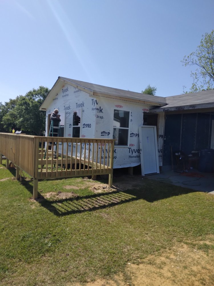 Slide of CD Carpentry/Roofing