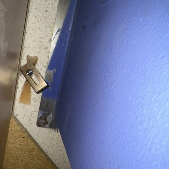 Classic Cultured Marble Inc - Sink brackets that were installed incorrectly - General Contractors Near Me - West Palm Beach, Florida