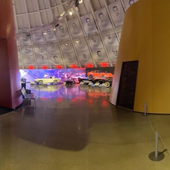 National Corvette Museum - Panoramic view of the main showroom at the Corvette Museum - Museums Near Me - Bowling Green, Kentucky National Corvette Museum - Panoramic view of the main showroom at the Corvette Museum - Museums Near Me - Bowling Green, Kentucky