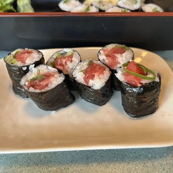 Wayo Sushi - Tuna Roll - Sushi Bars Near Me - San Francisco, California