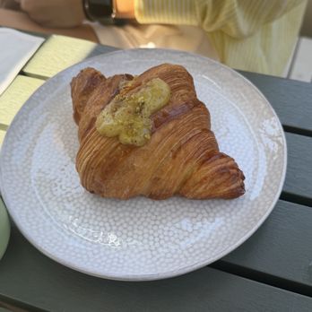 Esso Caffé - Cafes Near Me - Beverly Hills, California