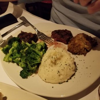 Bonefish Grill - Sirloin, garlic mashed potatoes, brocolli - Seafood Near Me - Knoxville, Tennessee