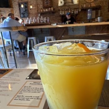 Bone Hill View - Maple Creamsicle - - Bars Near Me - Buckner, Missouri