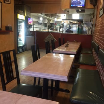 La Porta - Nice size dinning room - Pizza Near Me - Northport, New York La Porta - Nice size dinning room - Pizza Near Me - Northport, New York