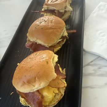 Brunch De Lux - Breakfast sliders - Coffee & Tea Near Me - Cincinnati, Ohio Brunch De Lux - Breakfast sliders - Coffee & Tea Near Me - Cincinnati, Ohio