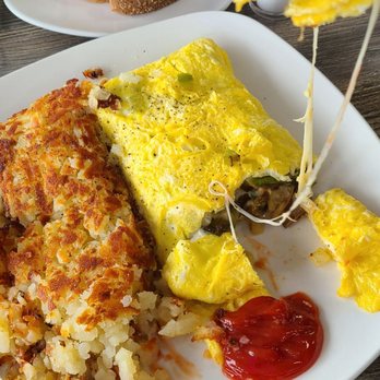 Lucky Brunch - Cheesey veggie omelet - Breakfast & Brunch Near Me - Sterling Heights, Michigan Lucky Brunch - Cheesey veggie omelet - Breakfast & Brunch Near Me - Sterling Heights, Michigan