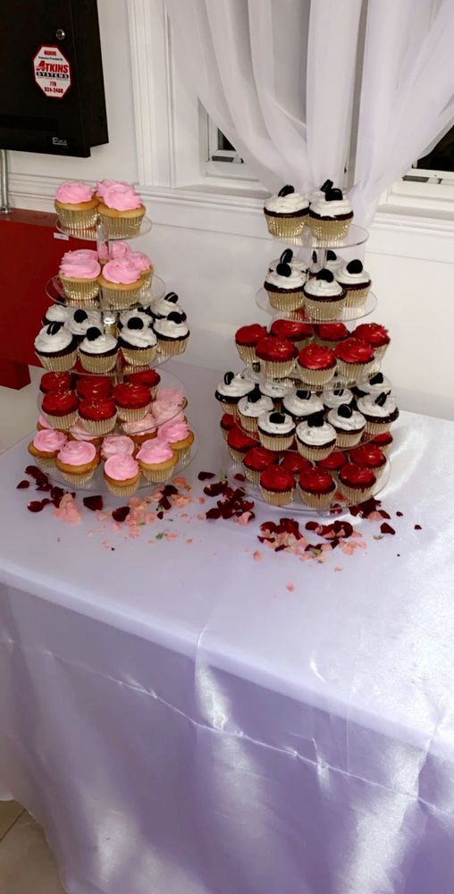 THE CUPCAKE ARCADE 200 Photos & 36 Reviews 12434 N Mainstreet