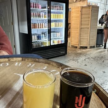 New Jersey Beer Co - Don't Forget The Macaroni IPA and Chocolate Sandwich Cookie Stout - Breweries Near Me - North Bergen, New Jersey New Jersey Beer Co - Don't Forget The Macaroni IPA and Chocolate Sandwich Cookie Stout - Breweries Near Me - North Bergen, New Jersey