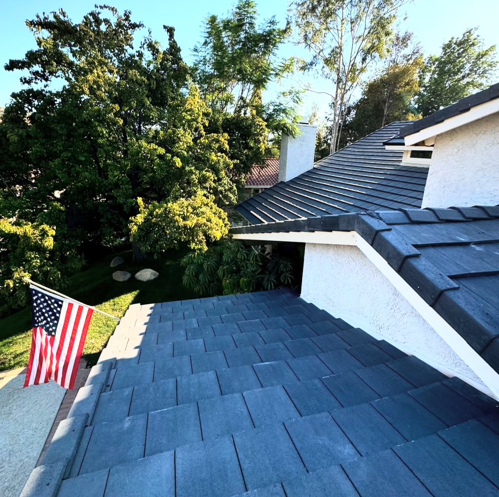 Slide of San Ventura Roofing