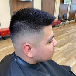 Luxury Cuts Barbershop - Bald Fade