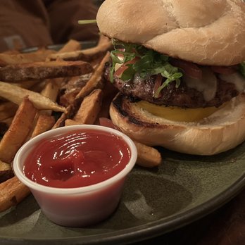 Cordwood - Buffalo burger. - New American Near Me - Mount Carmel, Utah Cordwood - Buffalo burger. - New American Near Me - Mount Carmel, Utah