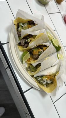 Los Cinco Tacos by null