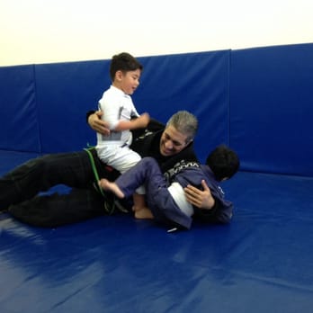 Roger Machado Jiu-Jitsu Pasadena - Martial Arts Near Me - Pasadena, California Roger Machado Jiu-Jitsu Pasadena - Martial Arts Near Me - Pasadena, California