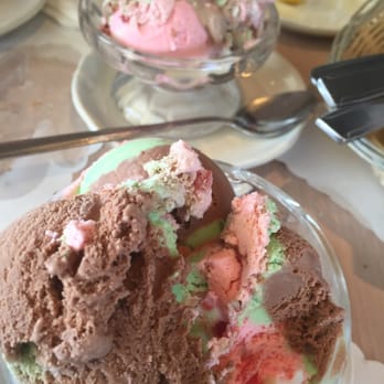 Chi Chi's Pizza - Spumoni ice-cream - Pizza Near Me - Simi Valley, California