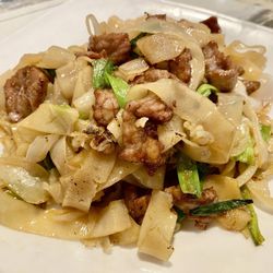 YuFeng Asian Cuisine