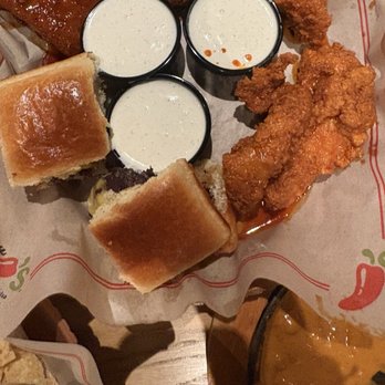 Chili's - Triple Dipper: sliders, mozzarella sticks & Nasville hot chicken - Tex-Mex Near Me - Meridian, Idaho Chili's - Triple Dipper: sliders, mozzarella sticks & Nasville hot chicken - Tex-Mex Near Me - Meridian, Idaho