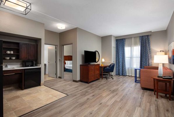 Hampton Inn & Suites El Paso-Airport by null