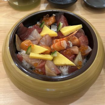 Takumi Maui - Chirashi bowl - Sushi Bars Near Me - Lahaina, Hawaii Takumi Maui - Chirashi bowl - Sushi Bars Near Me - Lahaina, Hawaii