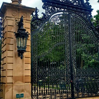Viking Tours - Gate entrance of the Breakers estate - 9/21/2026 - Tours Near Me - Newport, Rhode Island Viking Tours - Gate entrance of the Breakers estate - 9/21/2026 - Tours Near Me - Newport, Rhode Island