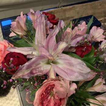 Franky's Flowers & Design - Old wilted flowers. - Floral Designers Near Me - Chicago, Illinois