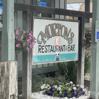 Morton's - Signage - Seafood Near Me - Madisonville, Louisiana