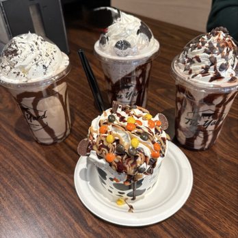 The Yard Milkshake Bar - Peanut Butter Monster, Coffee and Cream shake, Ultimate Oreo Shake, Brookie Batter Shake - Ice Cream & Frozen Yogurt Near Me - Denver, Colorado