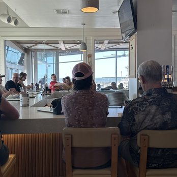 Pier 6 - Inside bar - Seafood Near Me - San Leon, Texas
