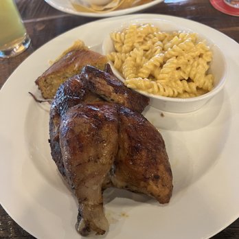 ROAM Kitchen + Bar - Rotisserie Chicken with Mac n Cheese - New American Near Me - Sioux Falls, South Dakota ROAM Kitchen + Bar - Rotisserie Chicken with Mac n Cheese - New American Near Me - Sioux Falls, South Dakota