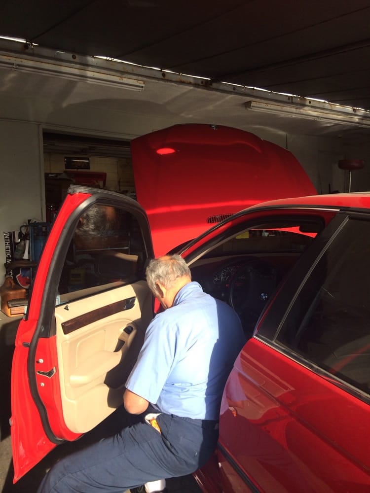 FRANK’S BMW REPAIR - Updated September 2025 - 20 Reviews - 1620 Olympic ...