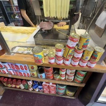 Dave's Fresh Pasta - Cutting the fresh pasta - Sandwiches Near Me - Somerville, Massachusetts