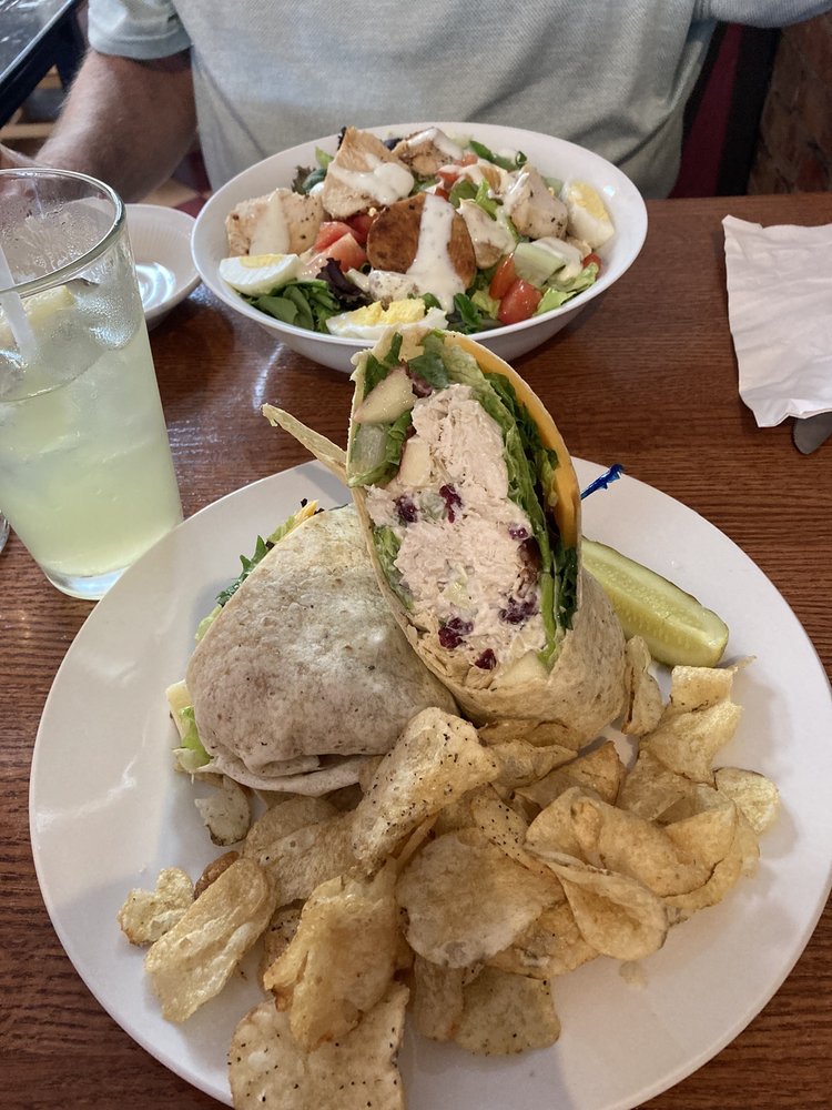 APPLEWOOD EATERY & ESPRESSO BAR 47 Photos & 36 Reviews 1307